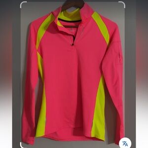 Brooks Running Equilibrium Technology long sleeve Thumbhole Pink